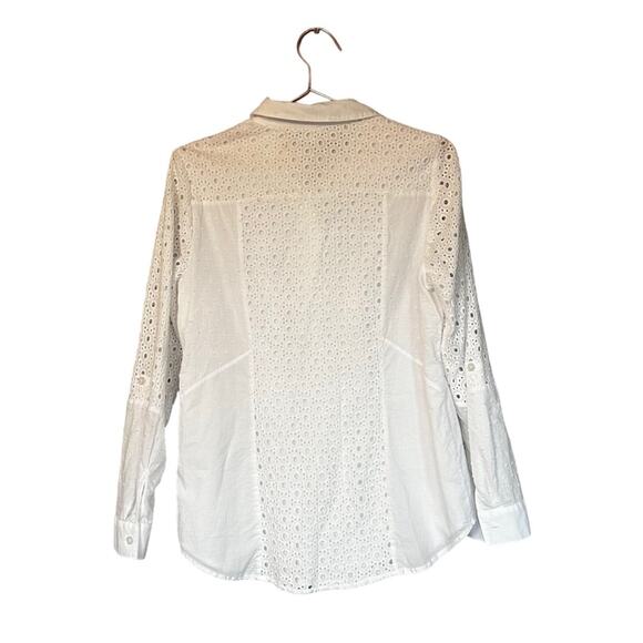 Chico's white eyelet Striped/Embroidered Button Top size 0 4-6 small - Picture 4 of 6